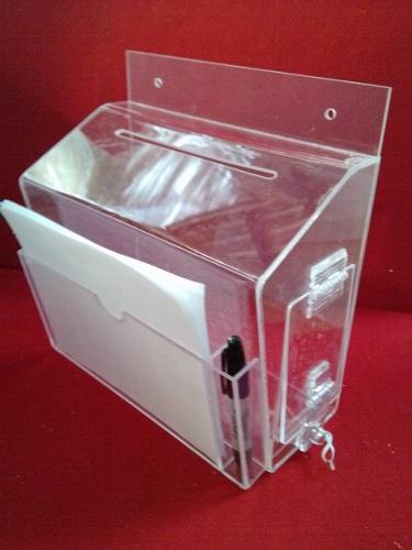 MAQUILA Y EXHIBIDORES DE ACRILICO