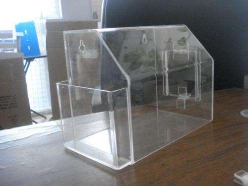 MAQUILA Y EXHIBIDORES DE ACRILICO