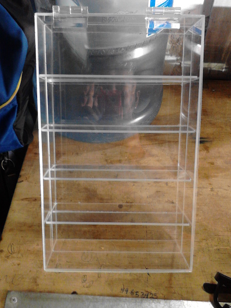 MAQUILA Y EXHIBIDORES DE ACRILICO