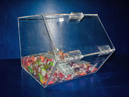 MAQUILA Y EXHIBIDORES DE ACRILICO