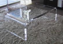 MAQUILA Y EXHIBIDORES DE ACRTILICO