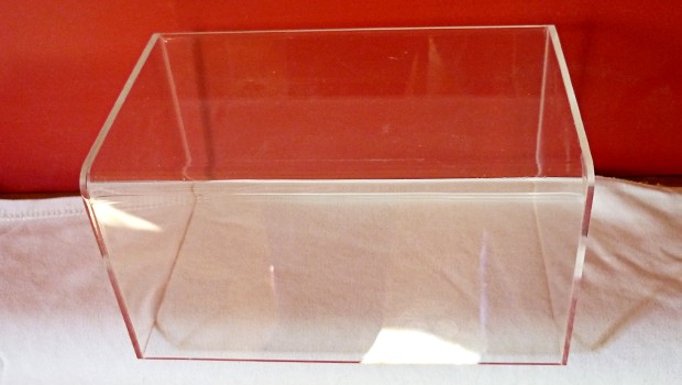 MAQUILA Y EXHIBIDORES DE ACRILICO