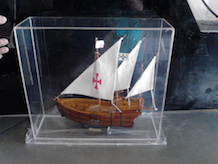 MAQUILA Y EXHIBIDORES DE ACRTILICO