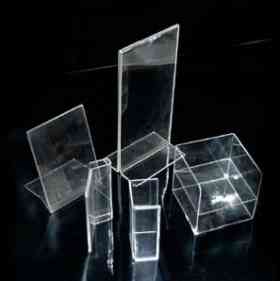 MAQUILA Y EXHIBIDORES DE ACRILICO